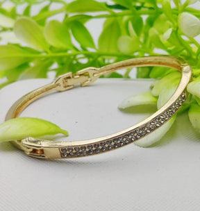 Adjustable Imported Crystal-embellished Bracelet